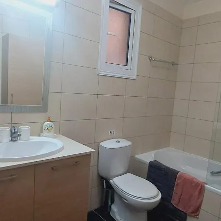 Gardens A104 * 皮拉